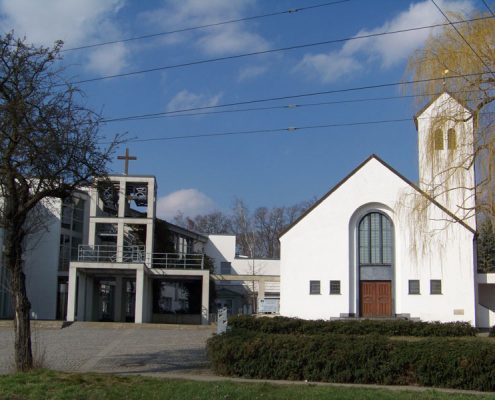 Kirche St. Albert Wahren